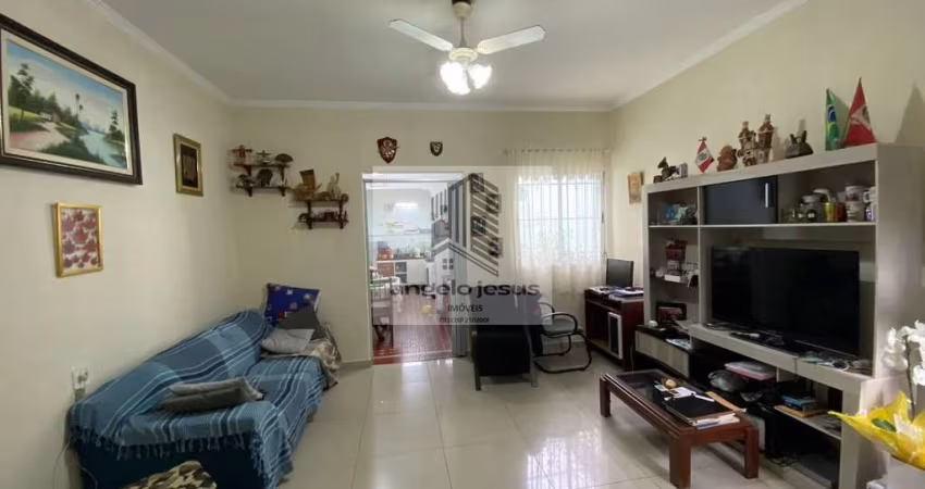 Sobrado Padrão 210m², 05 Dormitórios, 02 Vagas.