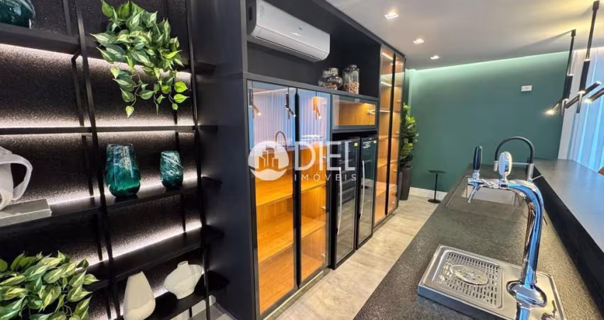 Apartamento com 4 suÍtes, Meia Praia, Itapema - SC