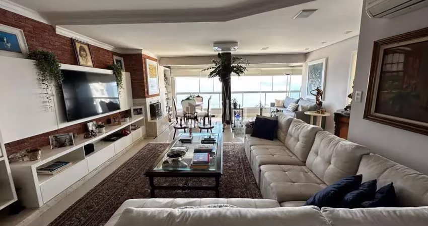 Um belo apartamento com uma Ótima vista para o mar, Centro, Balneário Camboriú - SC