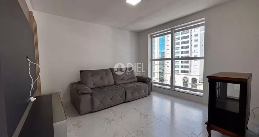 Apto mobiliado com 3 suítes, sendo 1 suíte master!, meia praia, itapema - sc