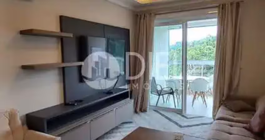 Um belo apto mobiliado para você morar!, quatro ilhas, bombinhas - sc