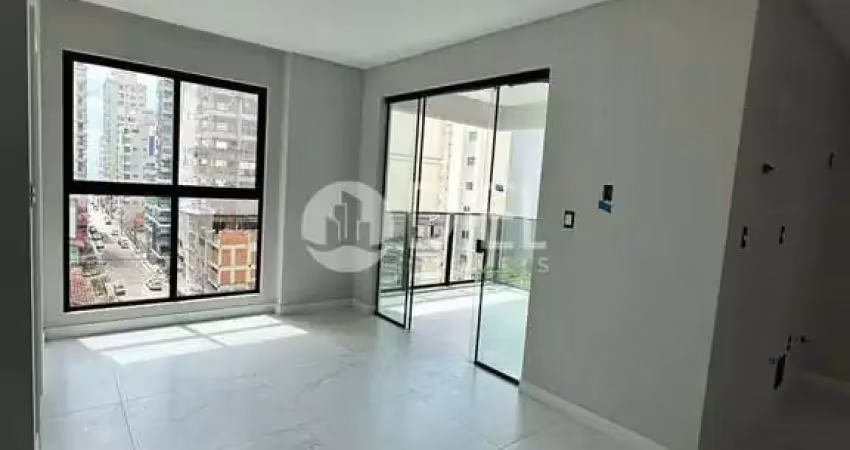 Um belo apto com 3 suítes e 2 vagas de garagem , meia praia, itapema - sc