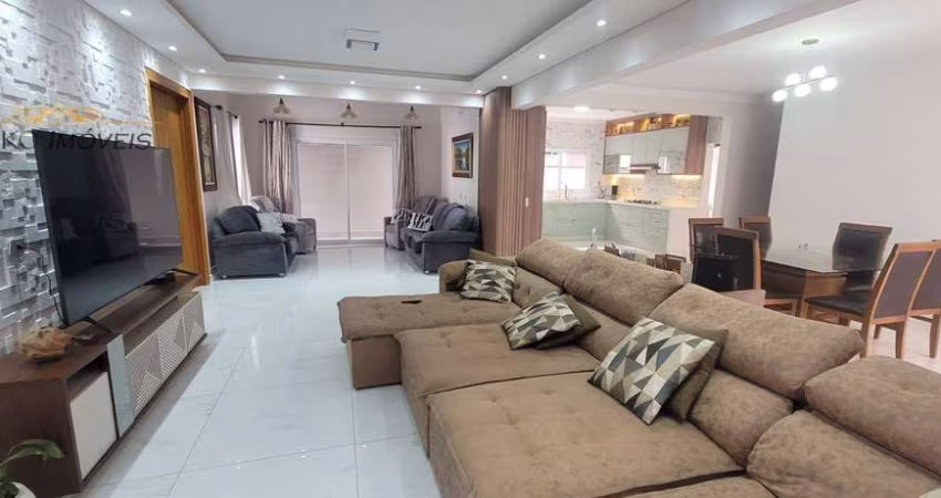 Casa Terrea, Reformada  4 suites  à Venda, 276 m² por R$ 2.800.000