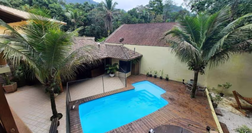 Casa de Condomínio com 4 Quartos à venda, 335m² - Park Imperial