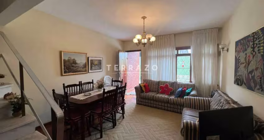 Casa em Condomínio à venda, 3 quartos, 1 vaga, Alto - Teresópolis/RJ