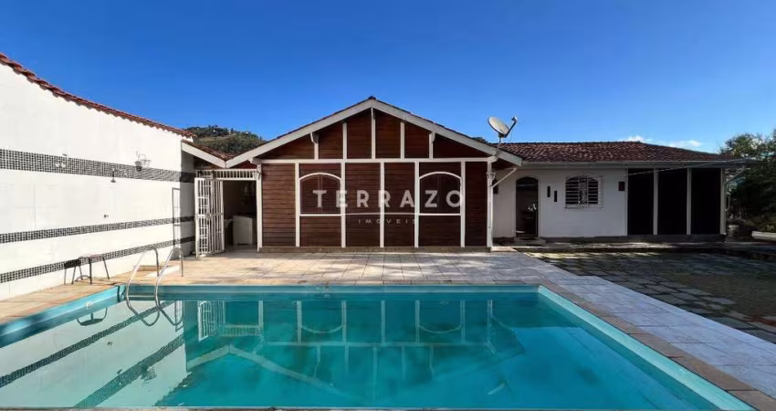 Casa em Condomínio à venda, 4 quartos, 4 suítes, 3 vagas, Albuquerque - Teresópolis/RJ