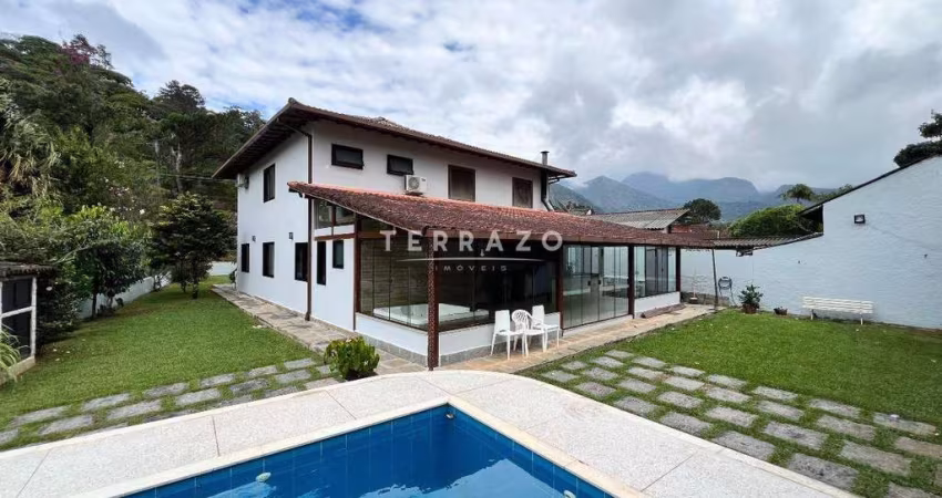 Casa em Condomínio à venda, 4 quartos, 4 suítes, 3 vagas, Comary - Teresópolis/RJ