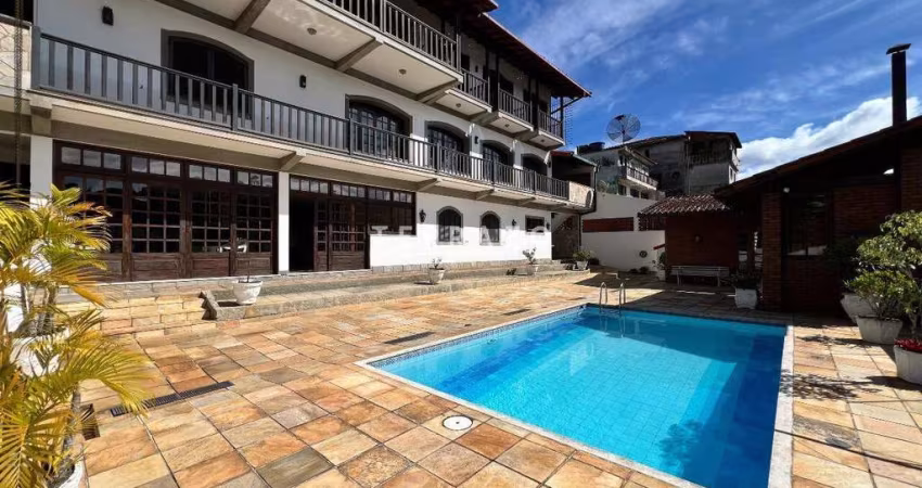 Casa à venda, 6 quartos, 3 suítes, 4 vagas, Tijuca - Teresópolis/RJ