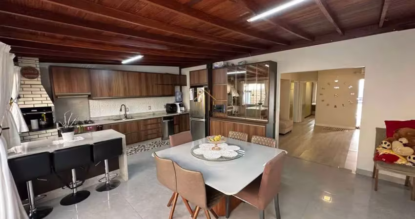 Casa em condomínio fechado com 2 quartos à venda na Avenida Paulo Roberto Vidal, Bela Vista, Palhoça