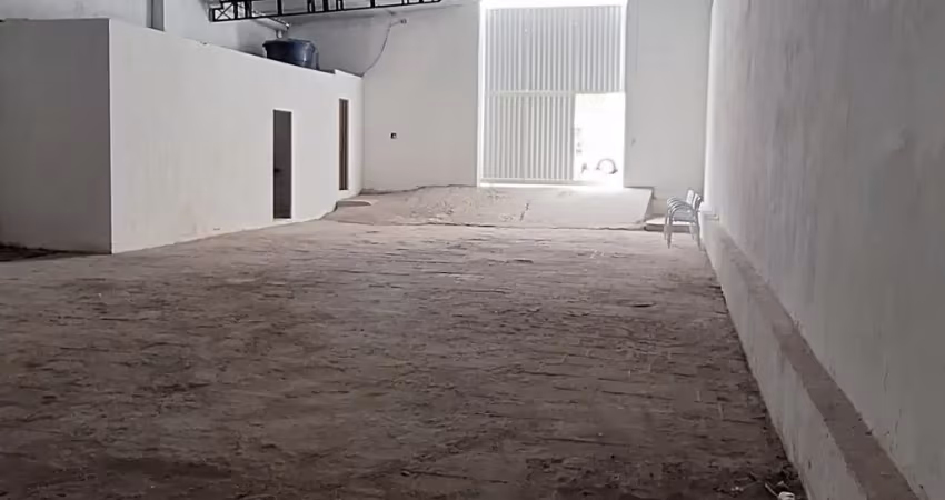 Barracão / Galpão / Depósito para alugar na Rua Dr Sabino Silva, 228, Kalilândia, Feira de Santana