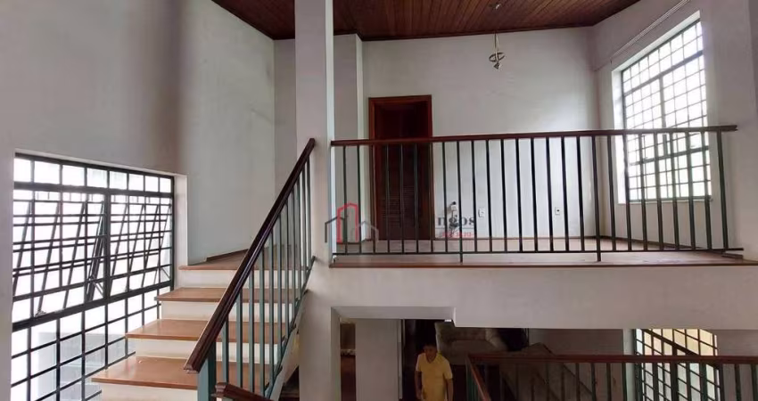 SALAS COMERCIAIS NA AVENIDA E CASA MAIOR NOS FUNDOS - AVENIDA GETÚLIO VARGAS - PAULÍNIA