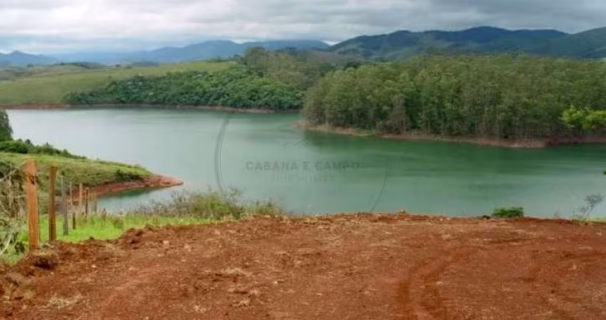 Terreno à venda em Piracaia-SP: 2.000m²  e acesso a represa