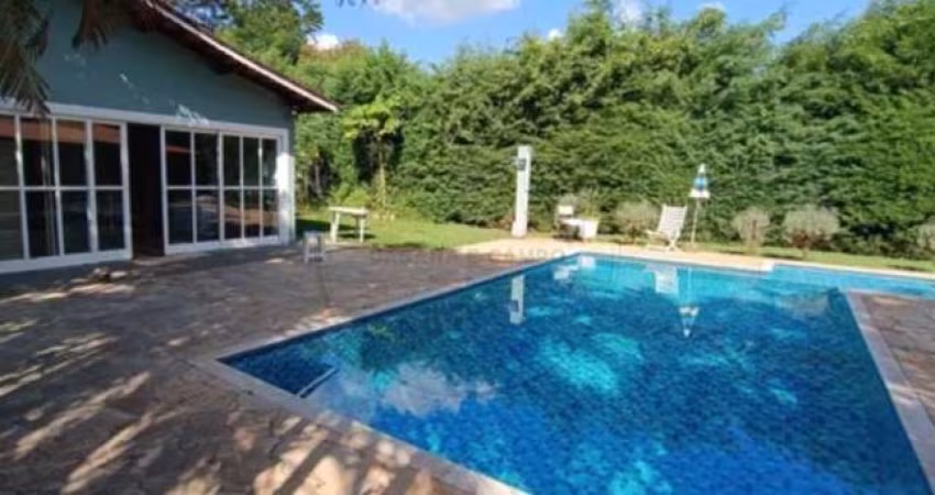Chácara à venda em Bragança Paulista-SP, bairro Barreiro: 4 quartos, 1 suíte, 2 salas, 5 banheiros, 8 vagas, 350m².
