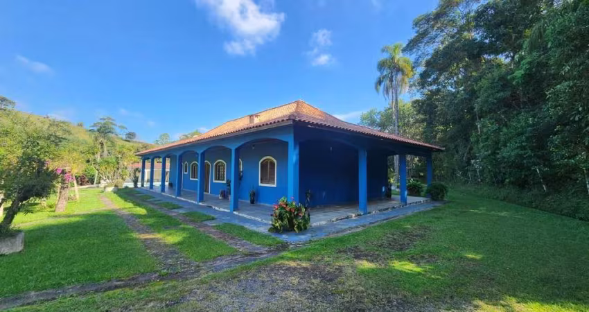 Sítio com 3 lagos e 70.000m² - Nazaré Paulista