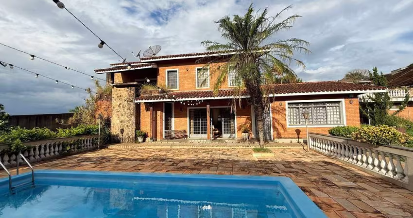 Chácara de Alto Padrão à Venda em Atibaia - Jd. Estância Brasil