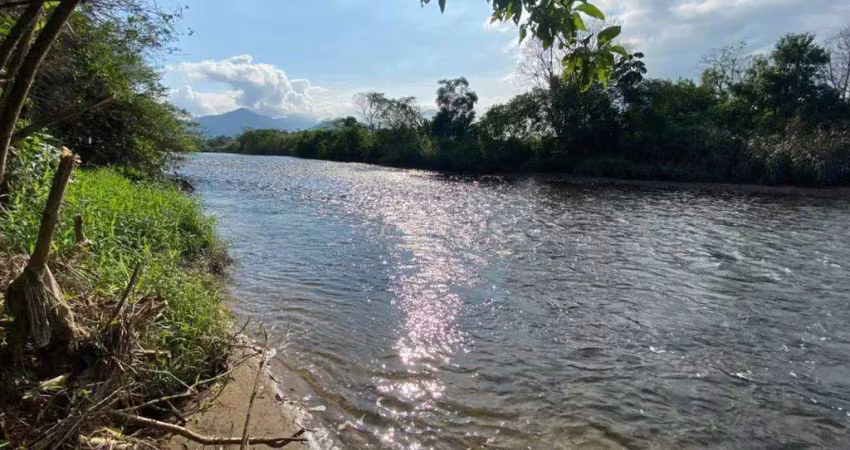Chácara para Venda em Antonina, Cachoeira, 3 dormitórios, 1 banheiro