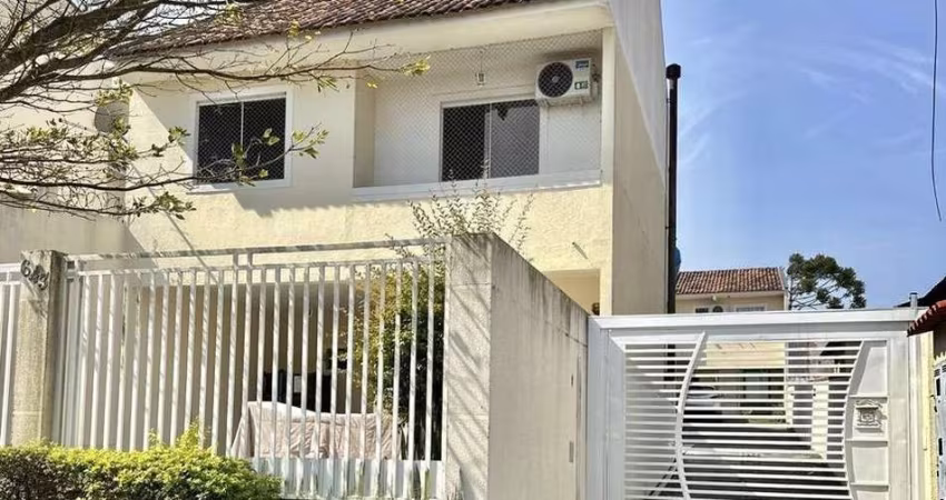 Sobrado para Venda em Curitiba, Bairro Alto, 3 dormitórios, 1 suíte, 3 banheiros, 2 vagas