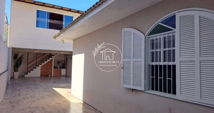 Casa à venda no bairro Barreiros - São José/SC