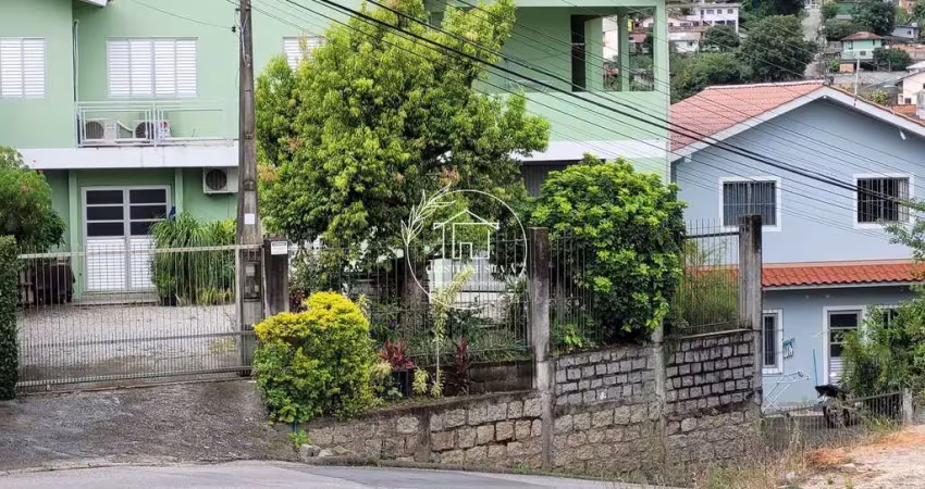 Casa à venda no bairro Fazenda Santo Antônio - São José/SC