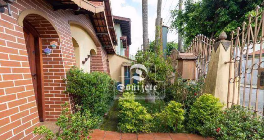 Casa com 3 dormitórios à venda, 258 m² por R$ 800.000,00 - Campestre - Santo André/SP
