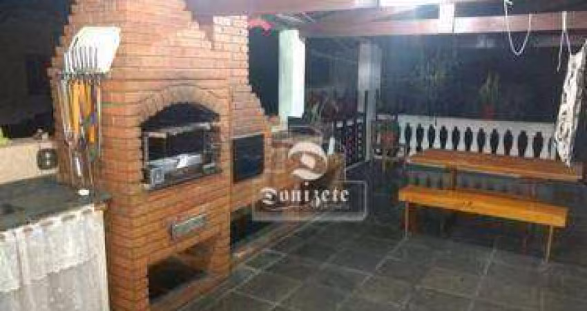 Sobrado com 3 dormitórios à venda, 266 m² por R$ 600.000,00 - Vila Eldízia - Santo André/SP