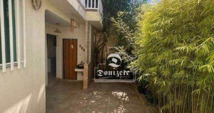 Sobrado com 3 dormitórios à venda, 140 m² por R$ 795.000,09 - Jardim - Santo André/SP