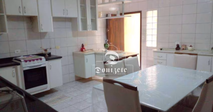 Sobrado com 3 dormitórios à venda, 175 m² por R$ 944.000,00 - Vila América - Santo André/SP