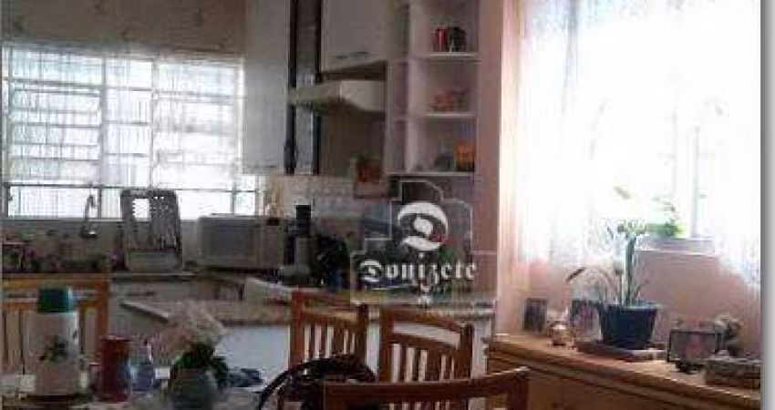 Sobrado com 3 dormitórios à venda, 180 m² por R$ 625.000,00 - Jardim Teles de Menezes - Santo André/SP