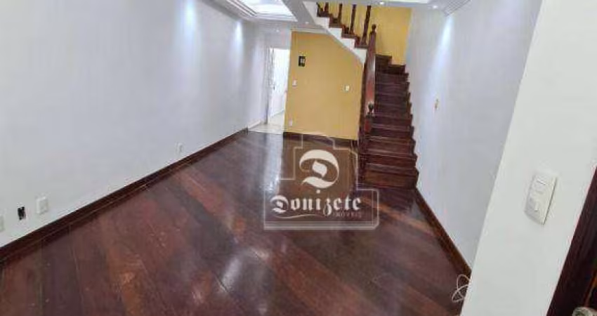 Sobrado com 3 dormitórios à venda, 247 m² por R$ 920.000,00 - Vila Pires - Santo André/SP