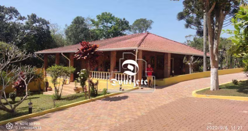 Chácara com 2 dormitórios à venda, 2000 m² por R$ 1.200.000,00 - Chácara Recreio Internacional - Suzano/SP