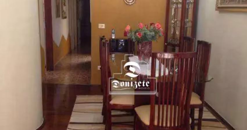 Sobrado com 3 dormitórios à venda, 209 m² por R$ 670.000,00 - Vila Clarice - Santo André/SP