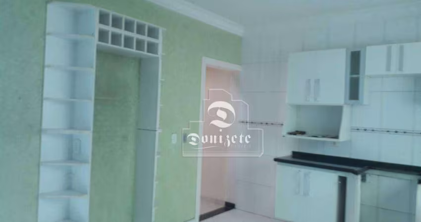 Sobrado com 3 dormitórios à venda, 114 m² por R$ 695.000,00 - Vila Bastos - Santo André/SP