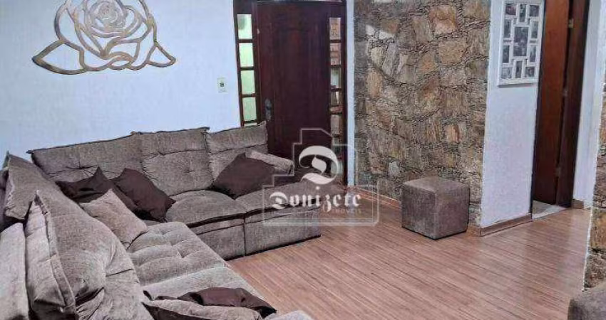 Sobrado com 3 dormitórios à venda, 156 m² por R$ 579.999,90 - Parque Oratório - Santo André/SP