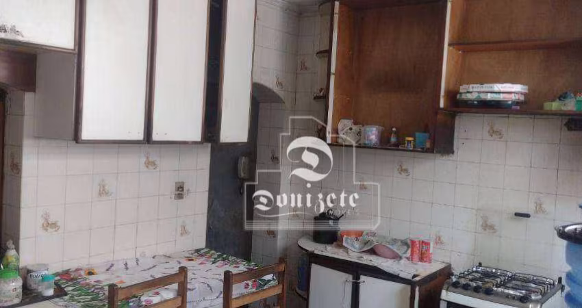 Sobrado com 4 dormitórios à venda, 201 m² por R$ 669.999,90 - Vila Curuçá - Santo André/SP