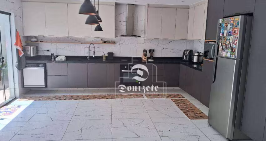 Sobrado com 3 dormitórios à venda, 264 m² por R$ 1.200.000,00 - Vila Metalúrgica - Santo André/SP