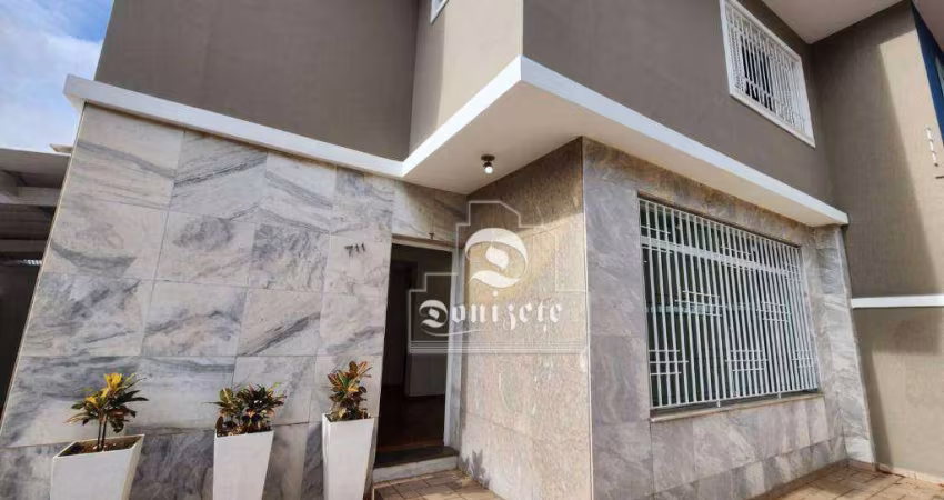 Sobrado com 3 dormitórios para alugar, 175 m² por R$ 7.878,00/mês - Jardim - Santo André/SP