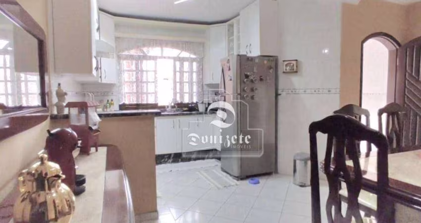 Sobrado com 3 dormitórios à venda, 250 m² por R$ 825.000,00 - Parque das Nações - Santo André/SP