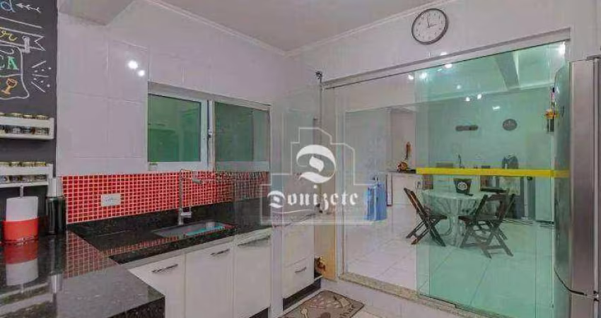 Sobrado com 3 dormitórios à venda, 162 m² por R$ 860.000,00 - Campestre - Santo André/SP