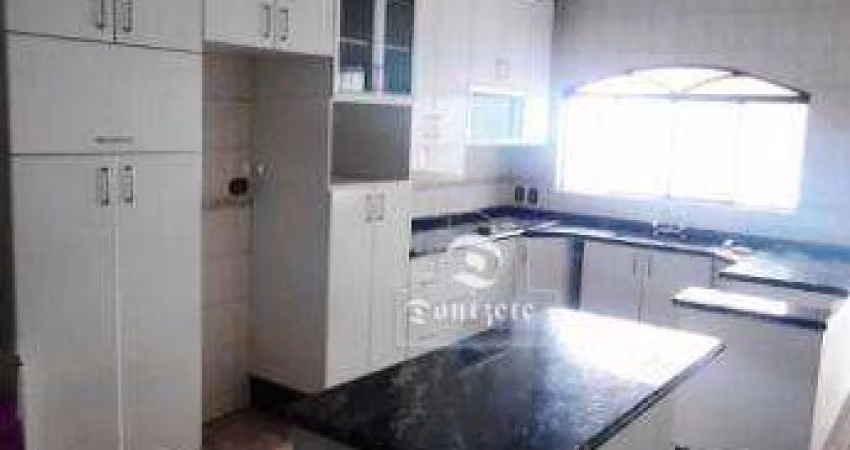 Sobrado com 4 dormitórios à venda, 249 m² por R$ 981.000,00 - Vila São Pedro - Santo André/SP
