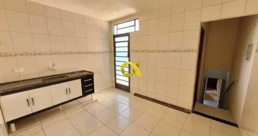 Casa de 02 quartos para alugar no bairro garças em piracicaba