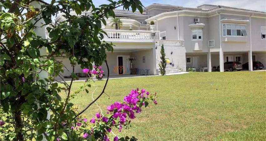 Casa de luxo em condomínio no Loteamento Alphaville Campinas-SP: 5 quartos, 5 suítes, 4 salas, 9 banheiros, 11 vagas de garagem, 1.450,06 m².