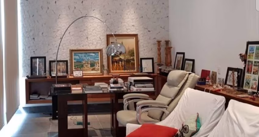Luxuosa Casa em Condomínio à Venda em Campinas-SP, no Alphaville Campinas - 5 quartos, 5 suítes, 5 salas, 7 banheiros, 6 vagas de garagem, 602,45 m² de área.