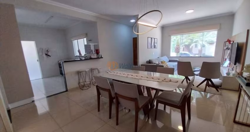 Casa de luxo em condomínio: 3 quartos, 3 suítes, 3 salas, 4 banheiros, 2 vagas na Cascata, Paulínia-SP - 165m².
