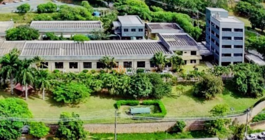 Galpão Comercial de Alto Padrão no Distrito Industrial Benedito Storani - Vinhedo-SP: 12 Salas, 8 Banheiros, 60 Vagas, 4.020m².