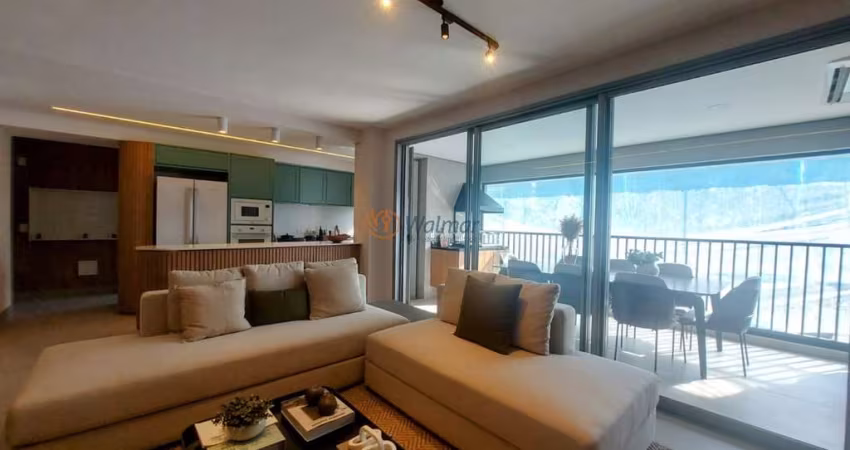 Imperdível apartamento à venda em Campinas-SP, no Cambuí, com 3 quartos, 3 suítes, 3 salas, 5 banheiros, 2 garagens e 139,12m².
