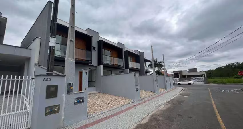 Sobrado Geminado novo para venda com 113 metros quadrados com 3 quartos em Jardim Sofia Bom Retiro