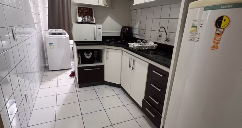 Apartamento térreo no Aventureiro