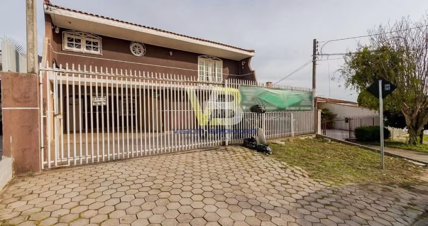 Lindo Sobrado no Capão Raso - Residencial/Comercial