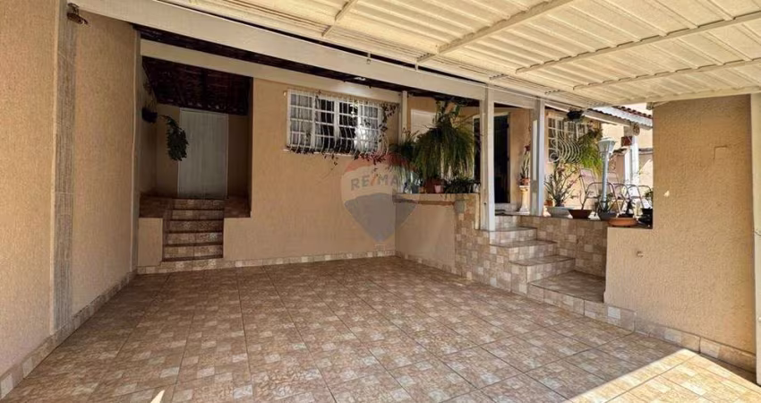 Casa Pronta: 3 Quartos em Bragança Pta. - Ótimo Preço