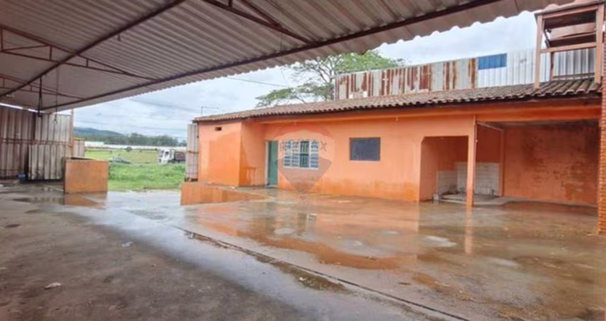 Galpão comercial na Rodovia Capitão Barduino Km 99 Bragança Paulista.